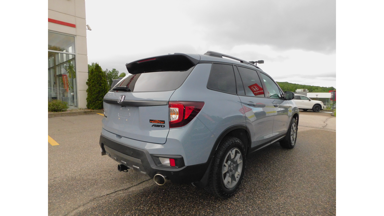 2023 Honda Passport - Image 7