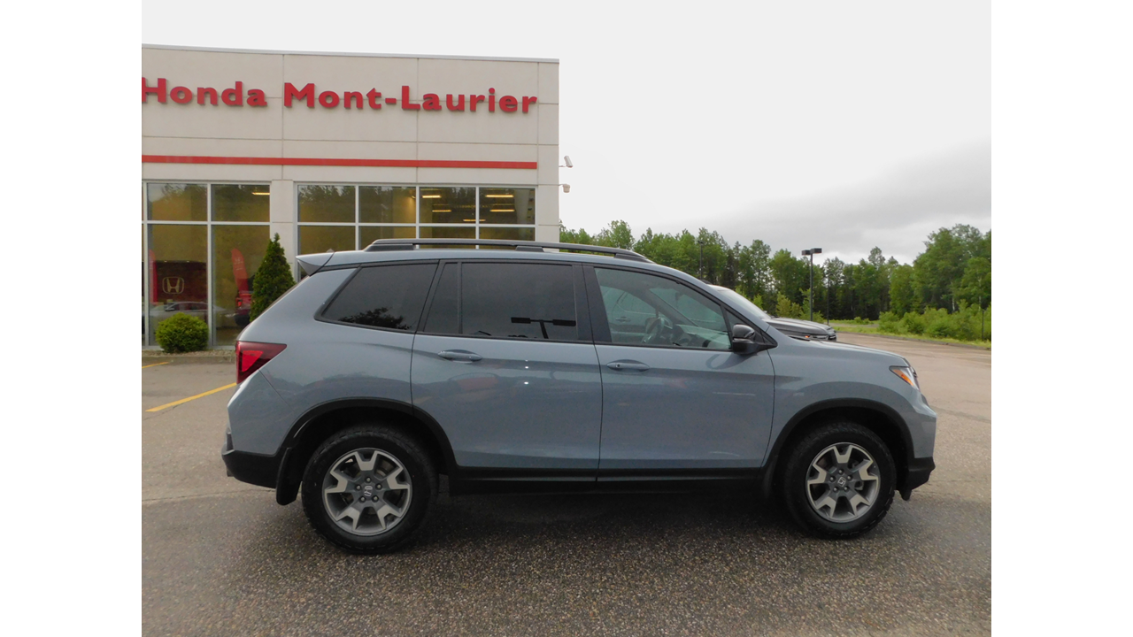 2023 Honda Passport - Image 9