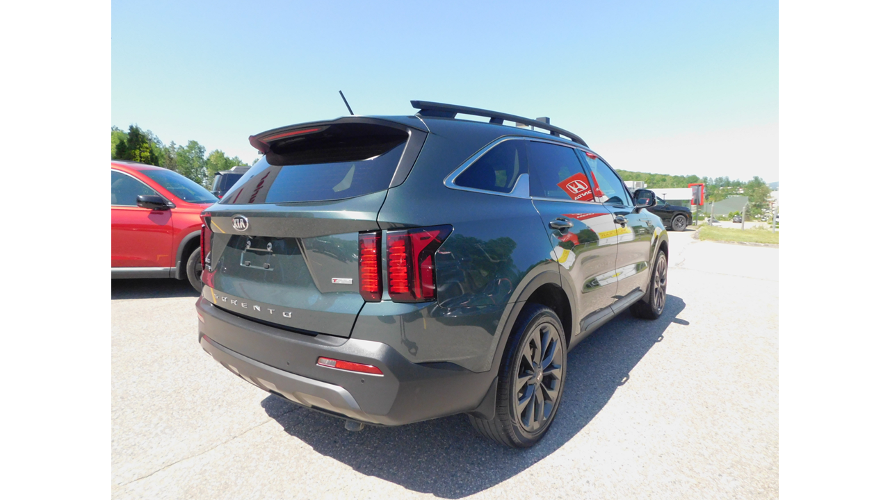 2021 Kia Sorento - Image 7