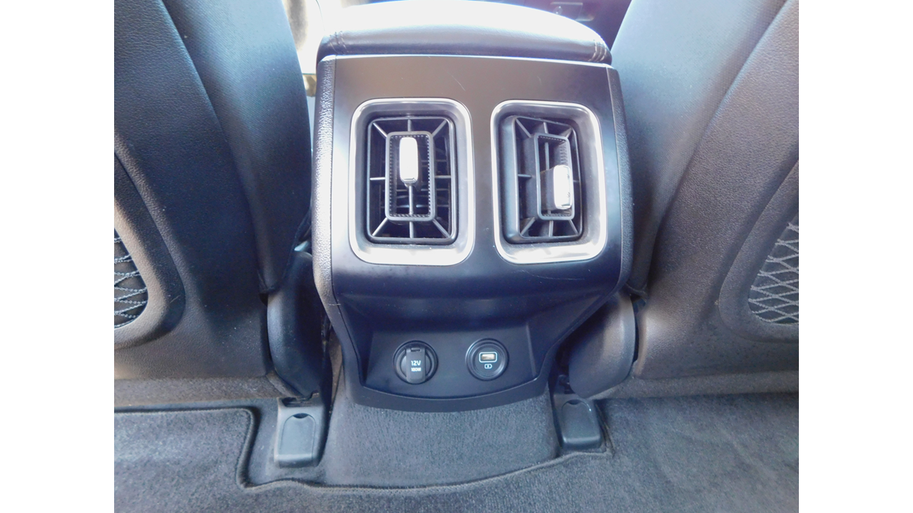 2021 Kia Sorento - Image 18