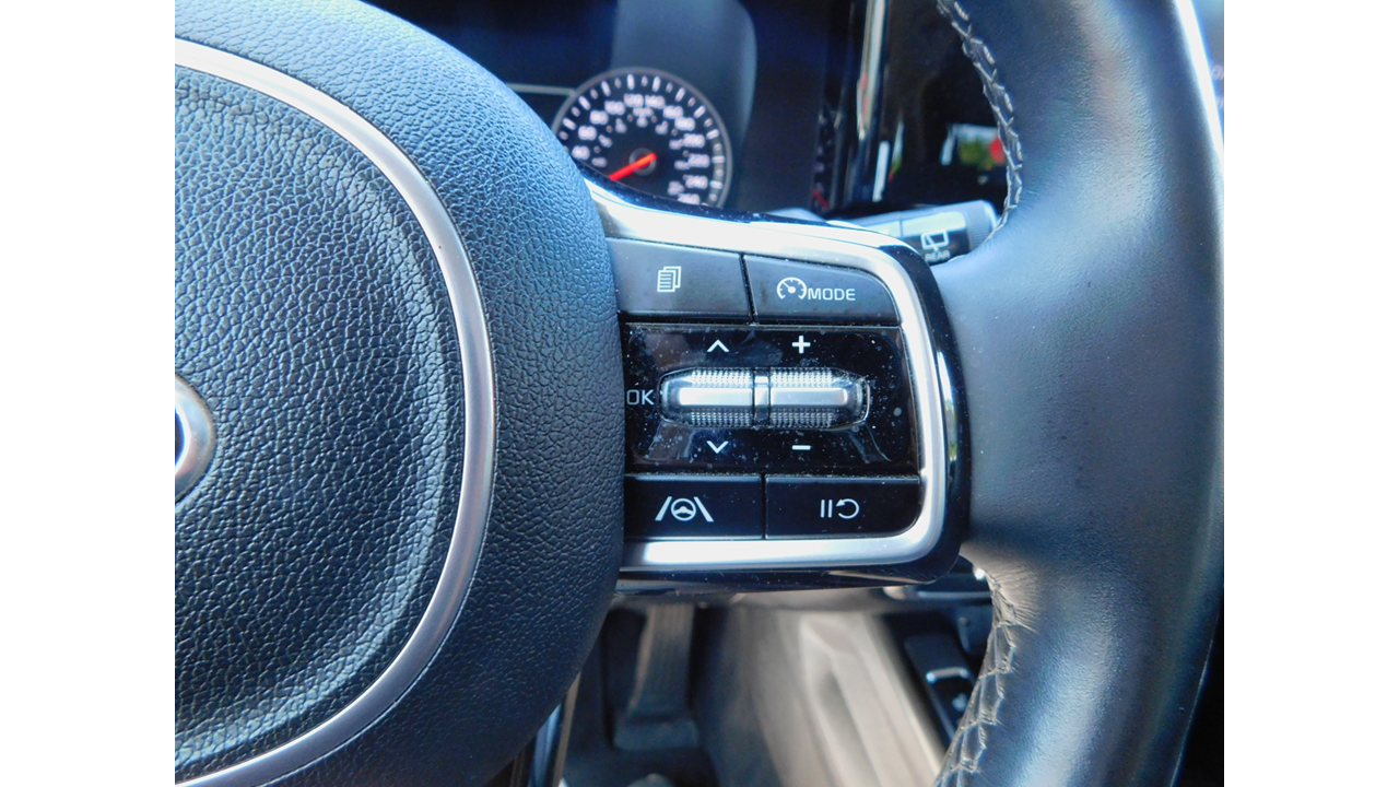 2021 Kia Sorento - Image 24