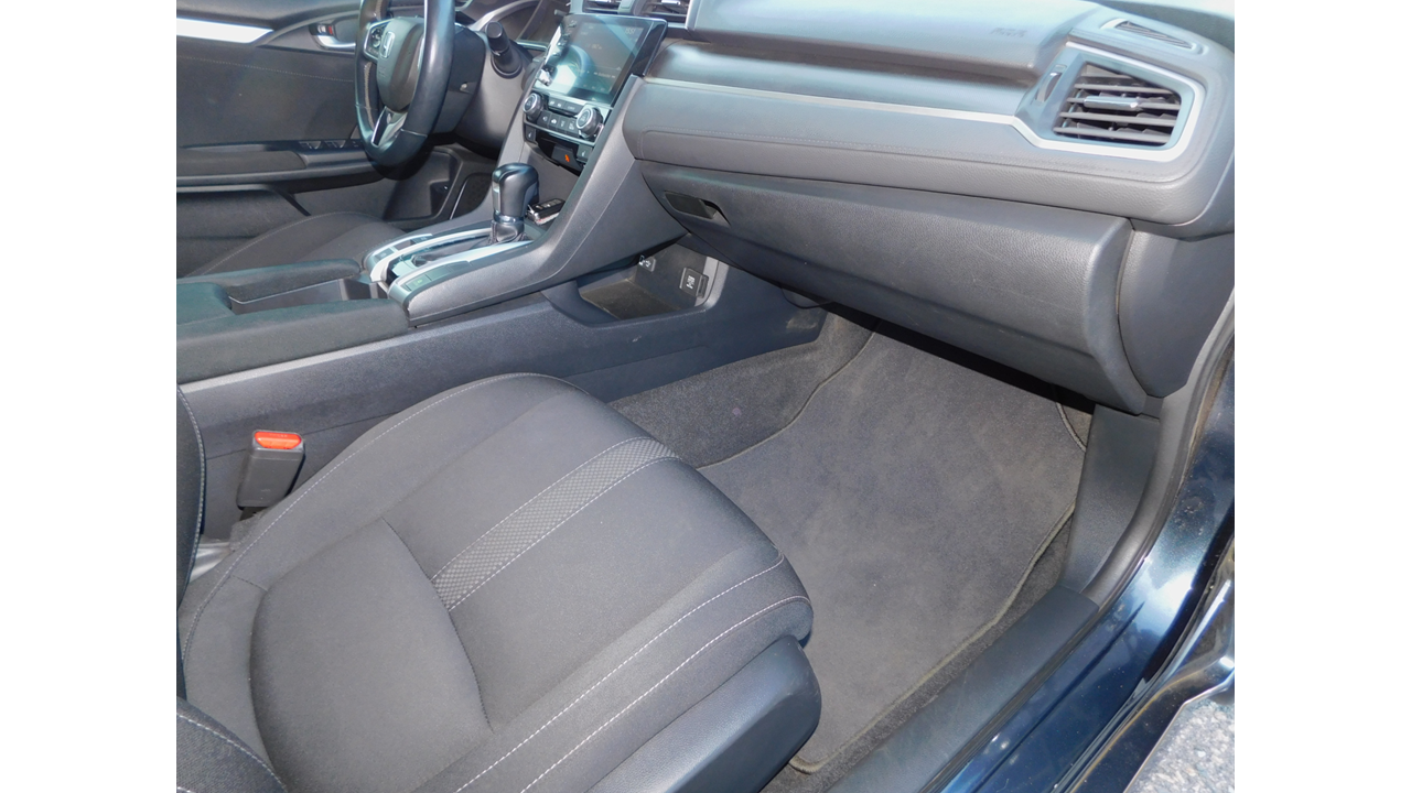 2019 Honda Civic - Image 10