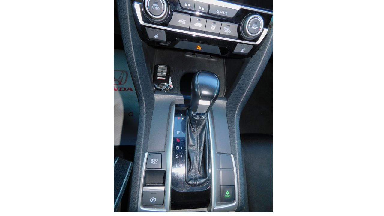 2019 Honda Civic - Image 28