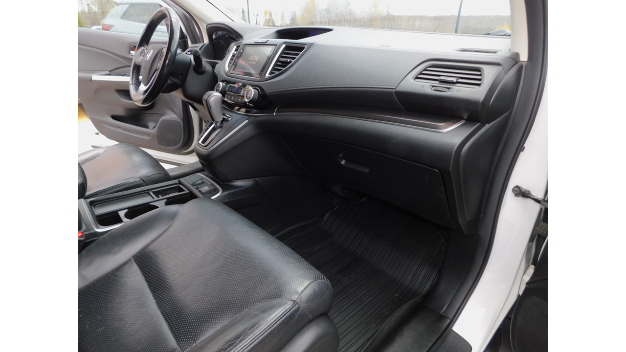2015 Honda CR-V - Image 14