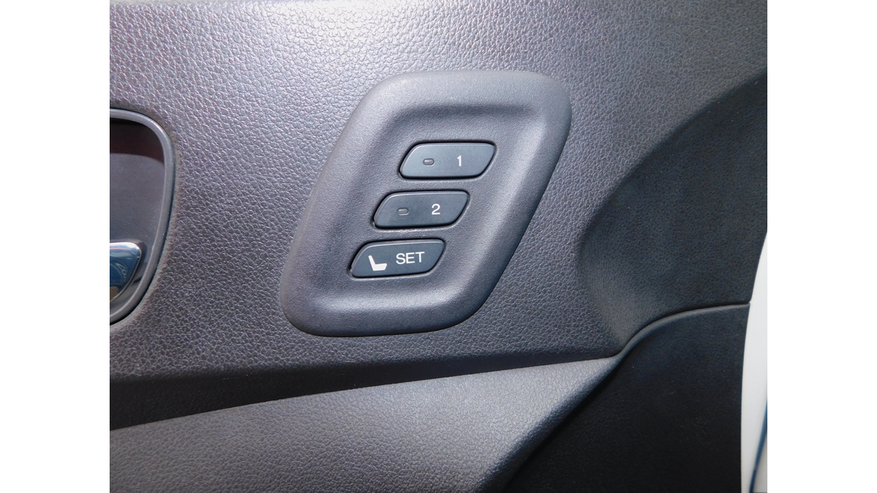 2015 Honda CR-V - Image 17