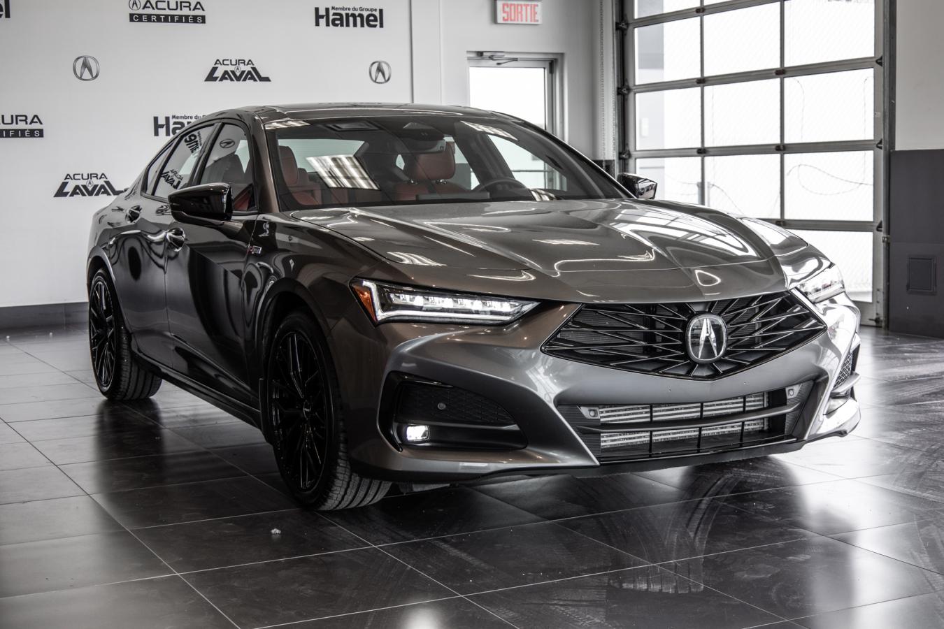 2025 Acura TLX - Image 3
