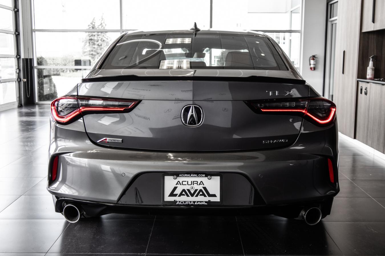 2025 Acura TLX - Image 8