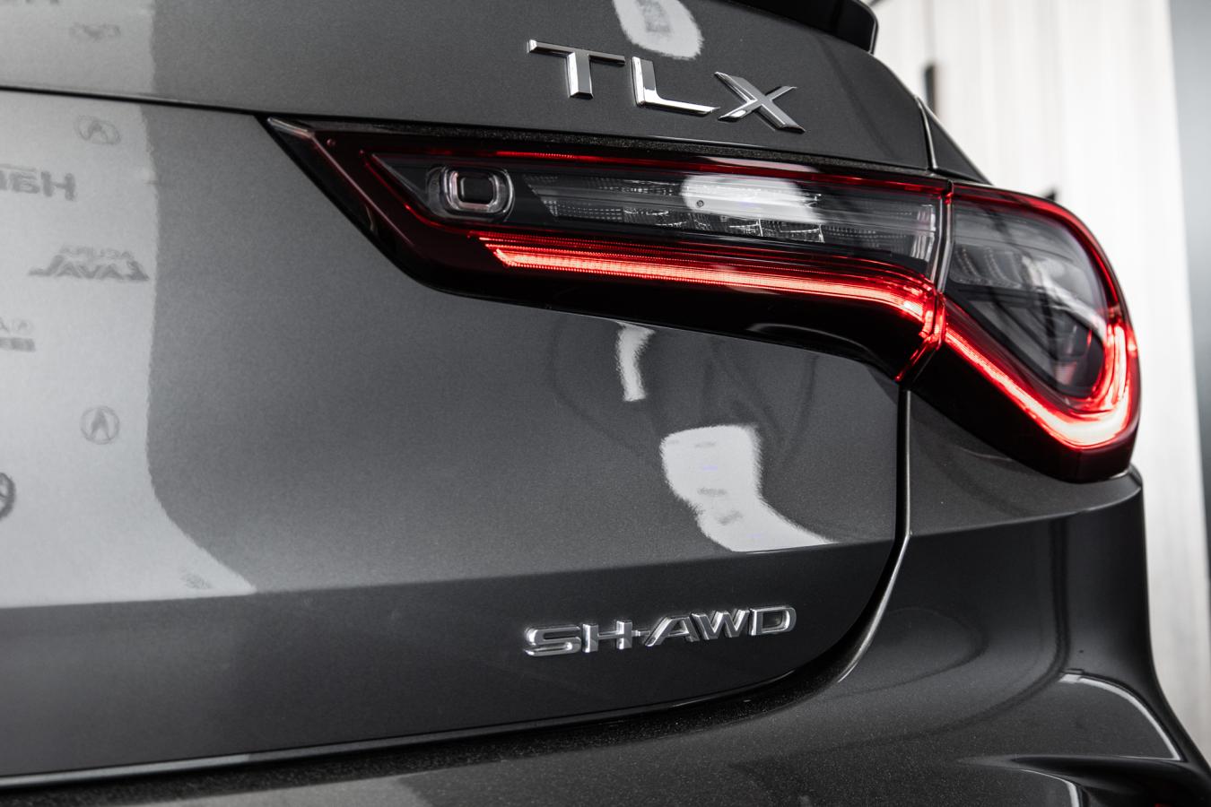 2025 Acura TLX - Image 10