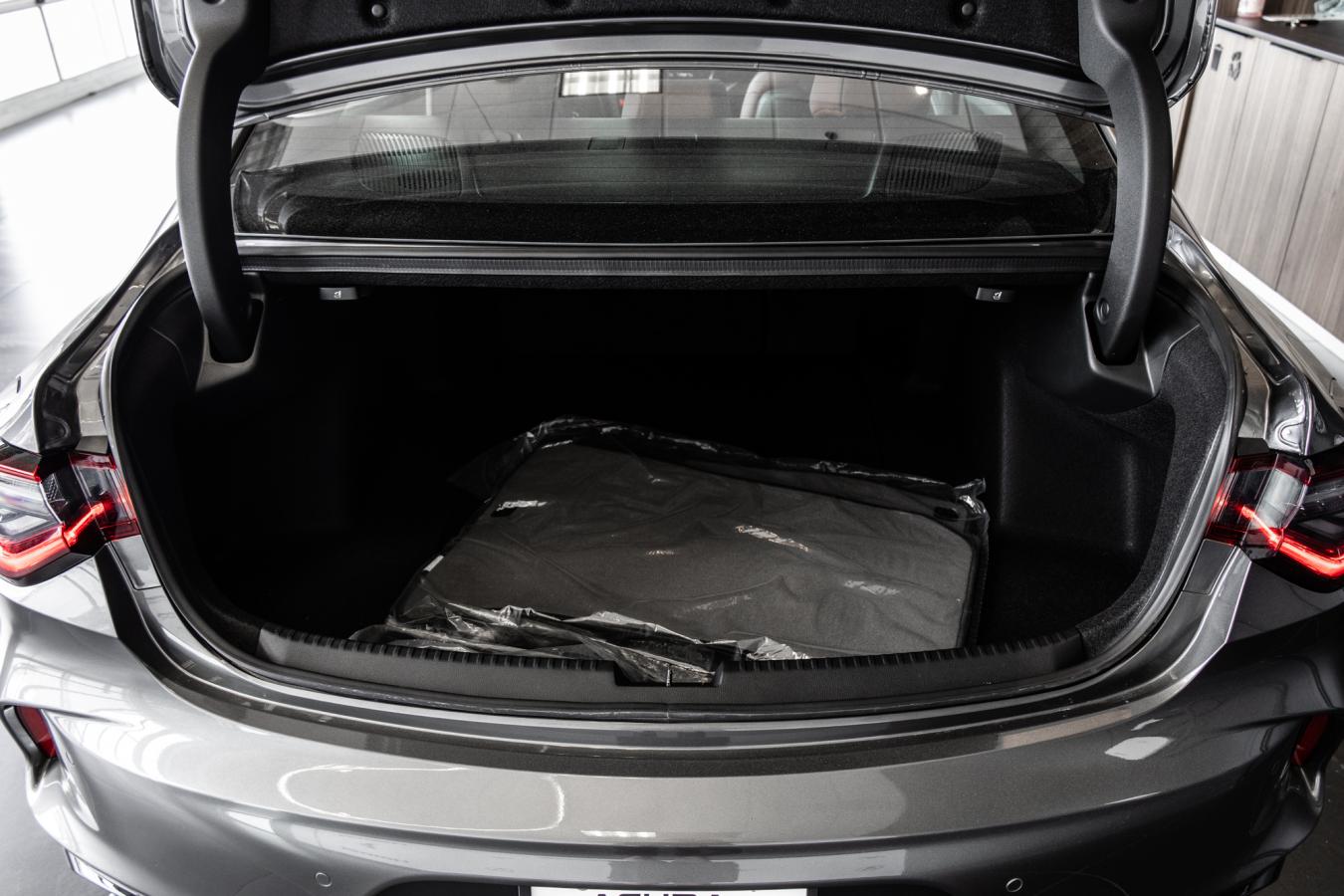 2025 Acura TLX - Image 11