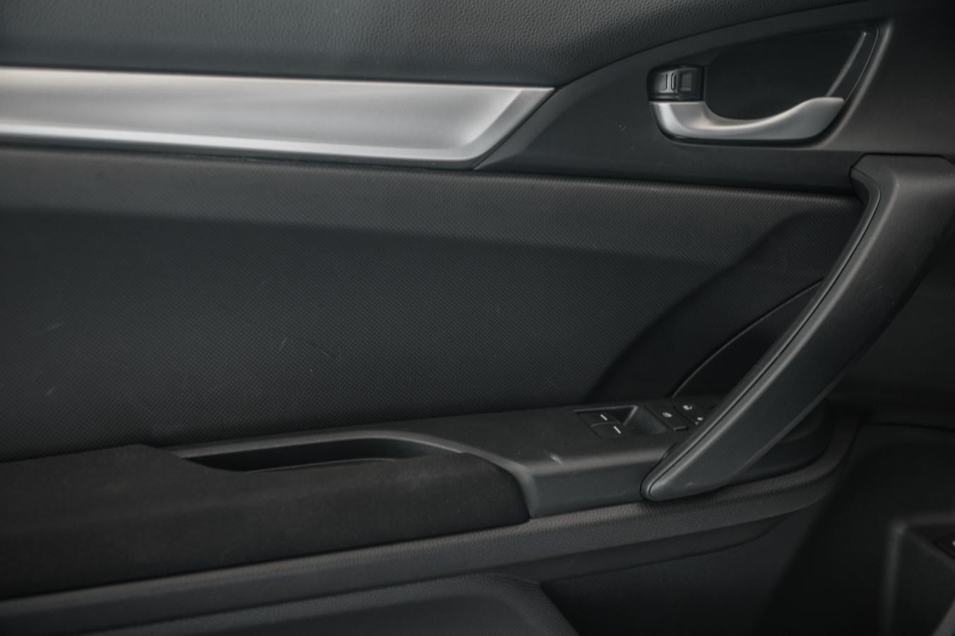 2019 Honda Civic - Image 11