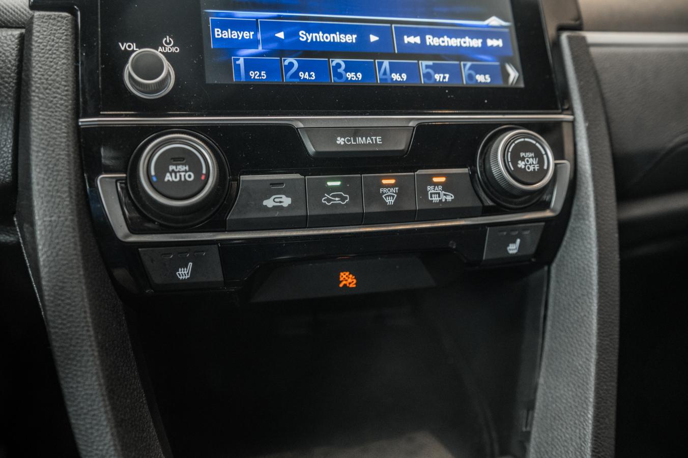 2019 Honda Civic - Image 19