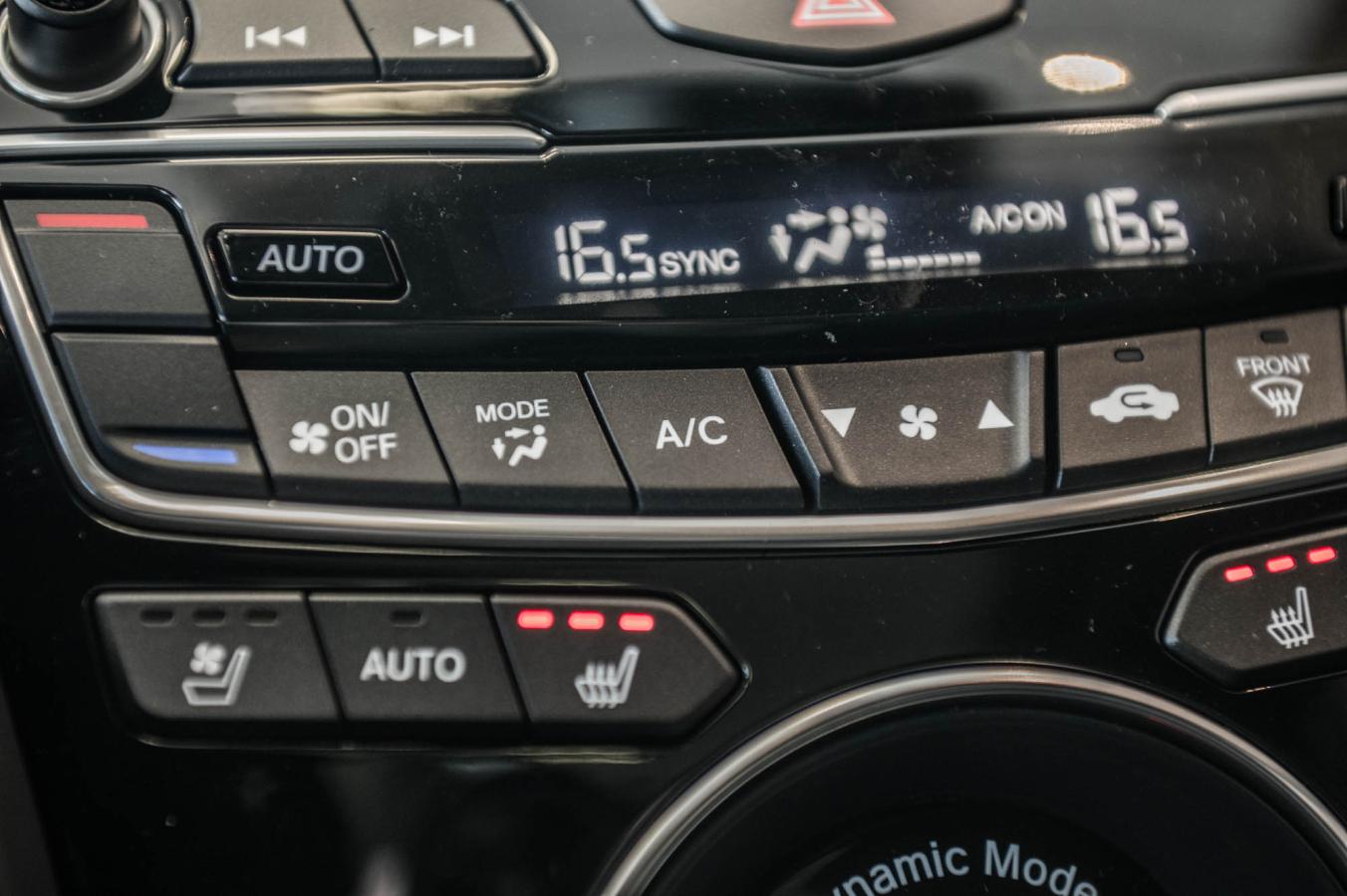 2025 Acura RDX - Image 25