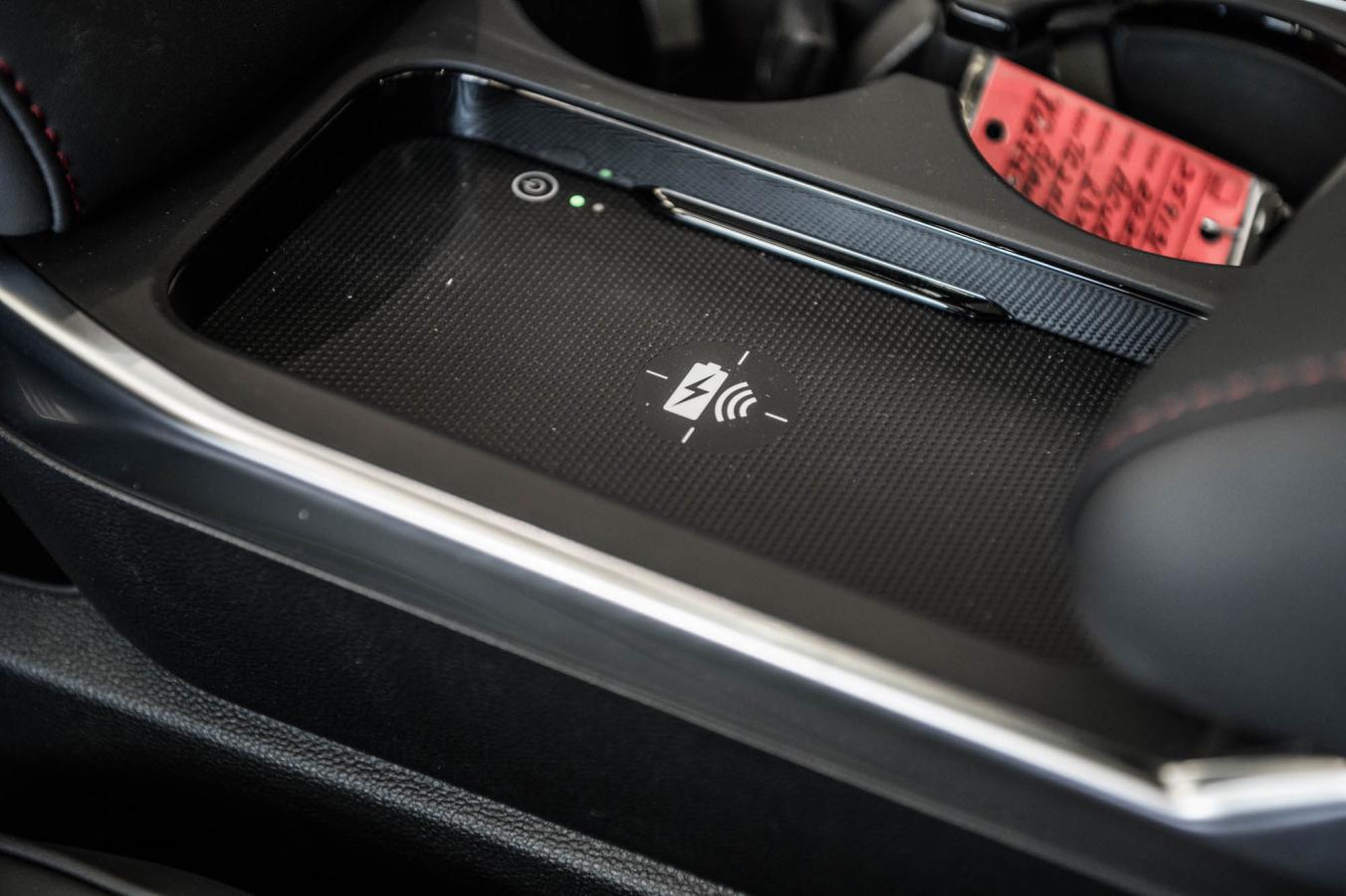 2025 Acura RDX - Image 28