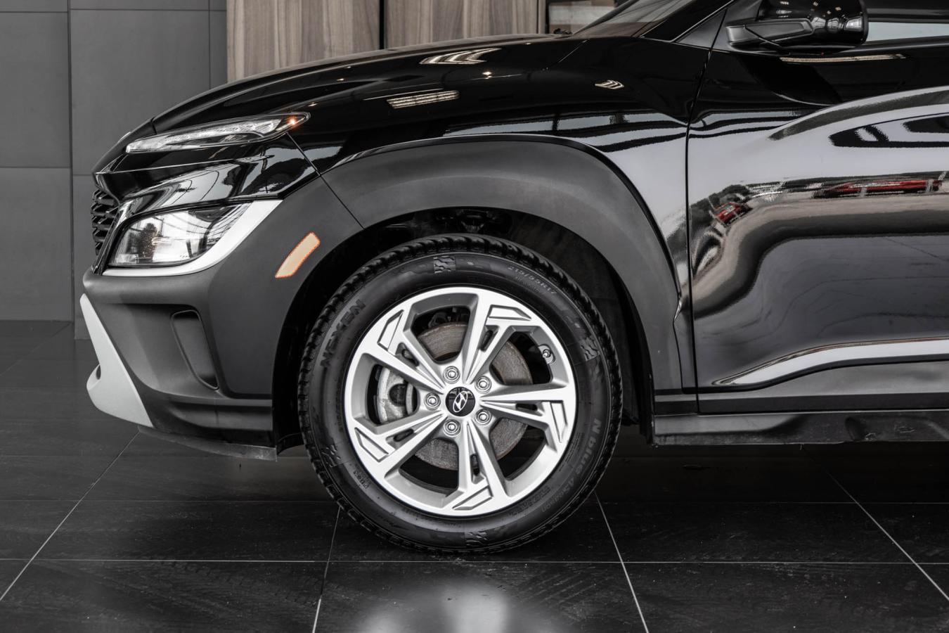 2023 Hyundai Kona - Image 5