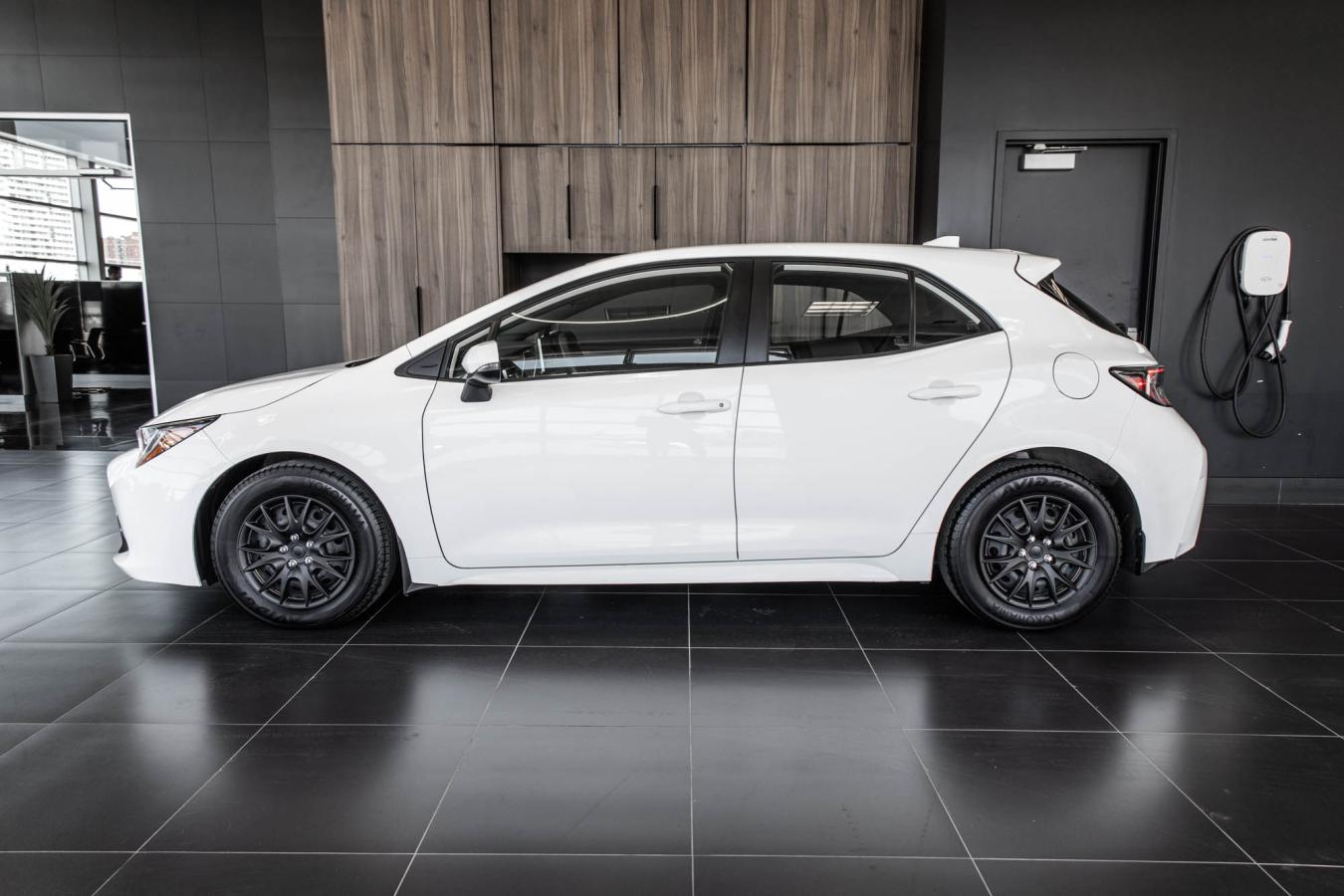 2022 Toyota Corolla - Image 6