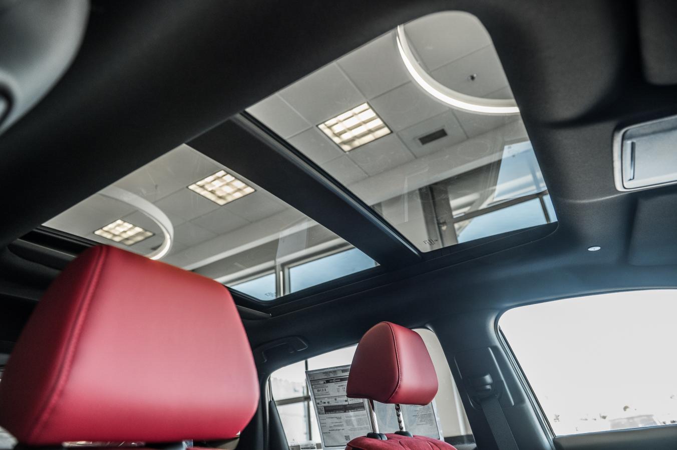 2025 Acura ADX - Image 32