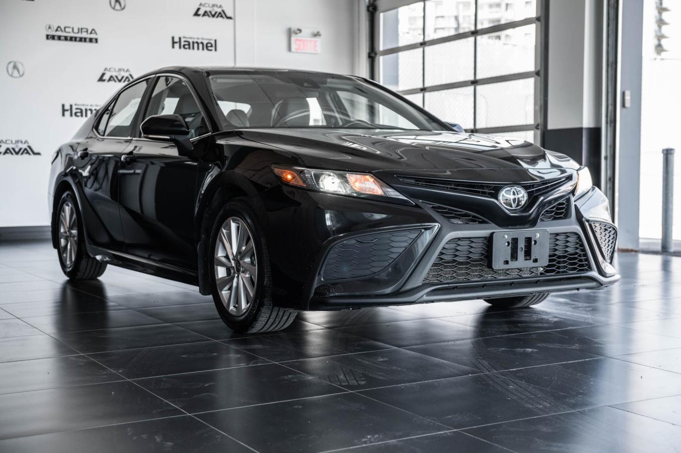 2023 Toyota Camry - Image 3