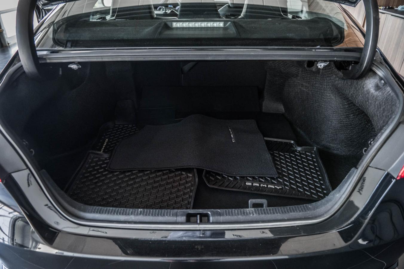 2023 Toyota Camry - Image 11