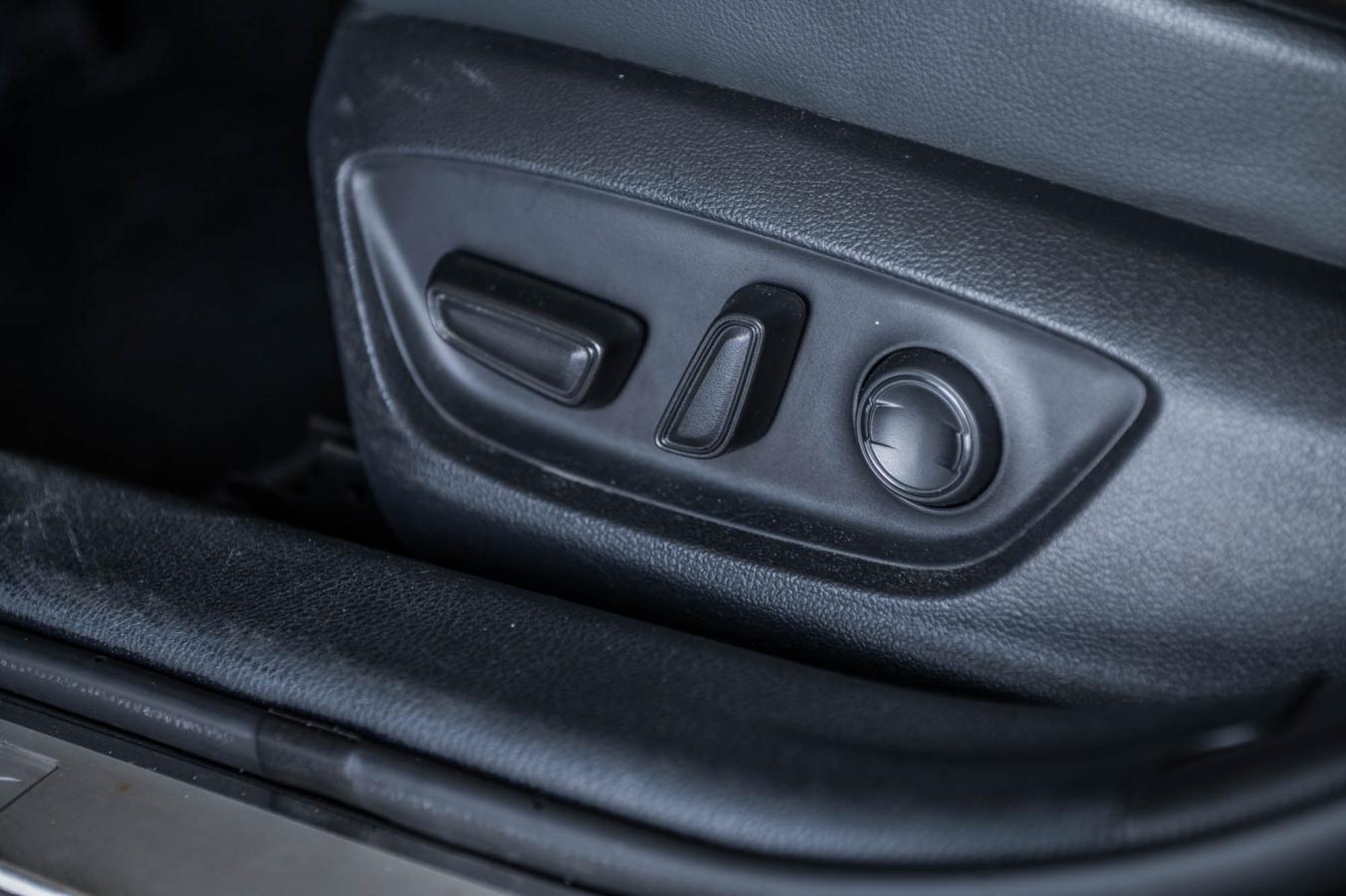 2023 Toyota Camry - Image 14