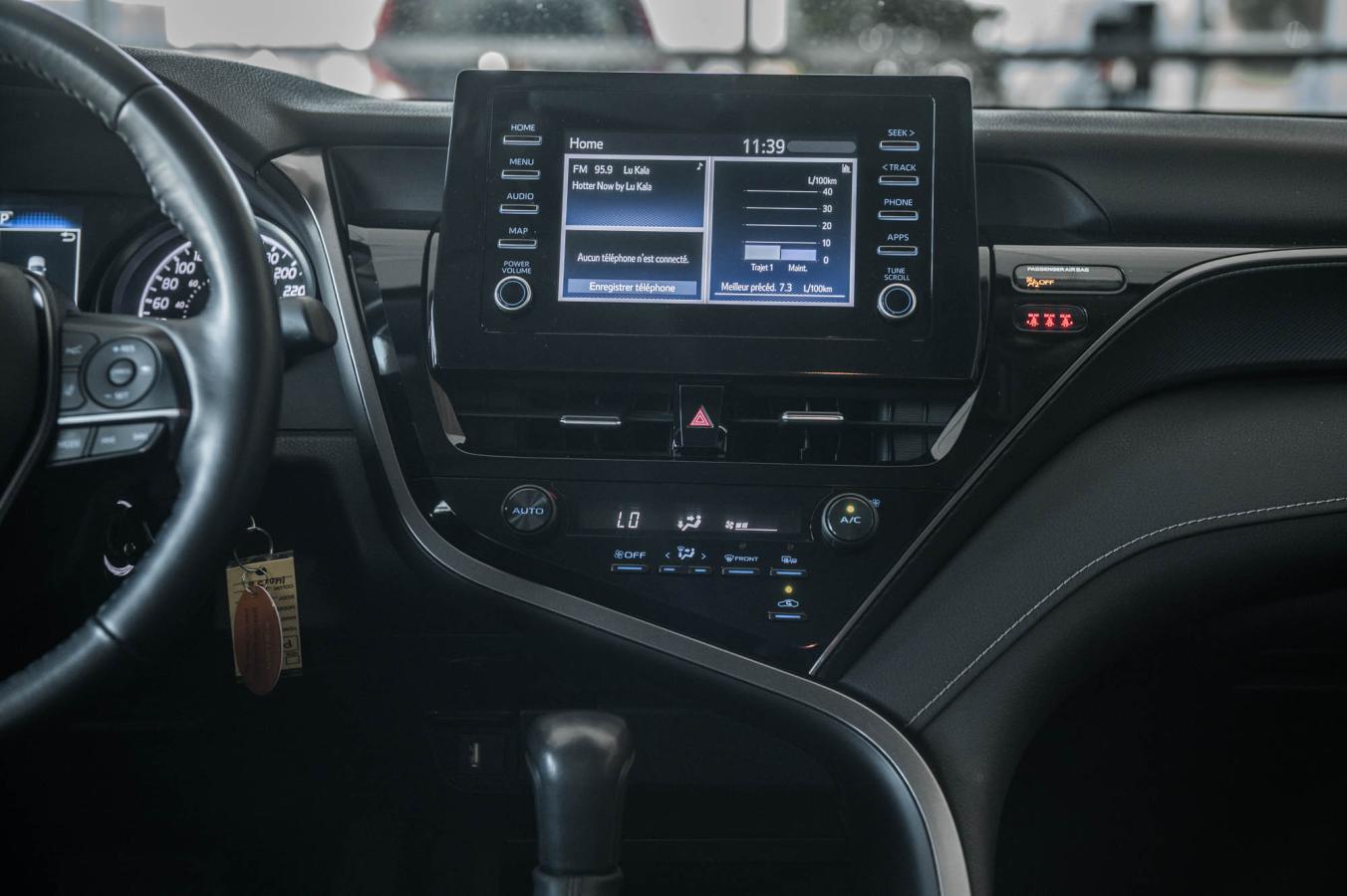 2023 Toyota Camry - Image 27