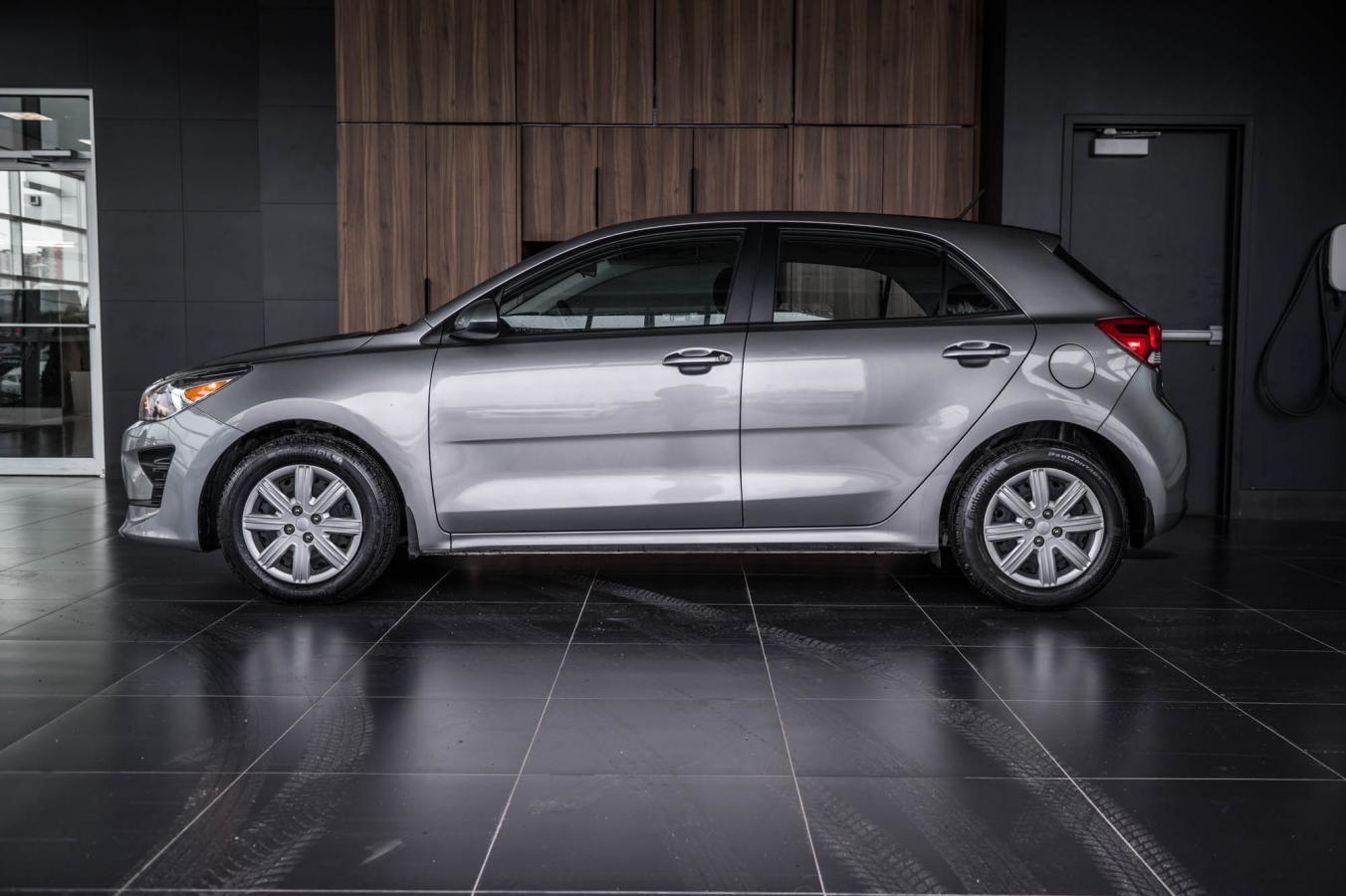 2023 Kia Rio5 - Image 6