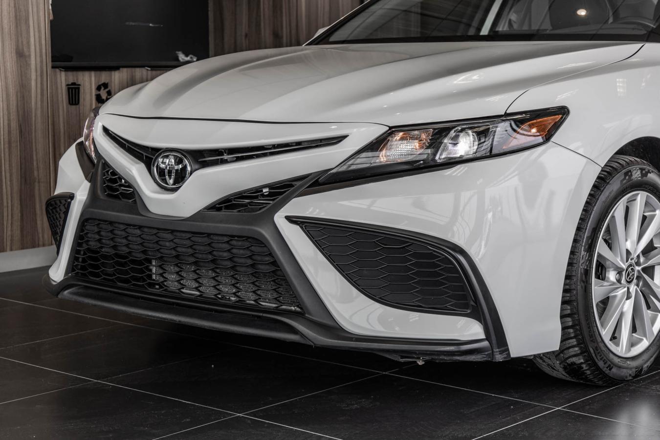 2023 Toyota Camry - Image 4