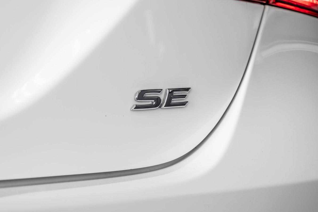 2023 Toyota Camry - Image 10