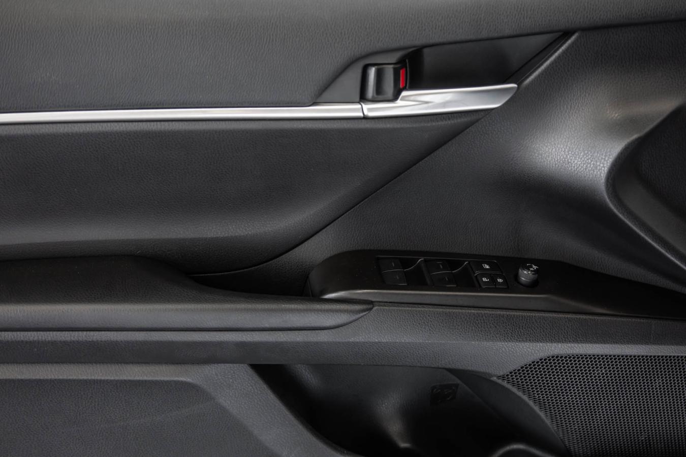 2023 Toyota Camry - Image 13