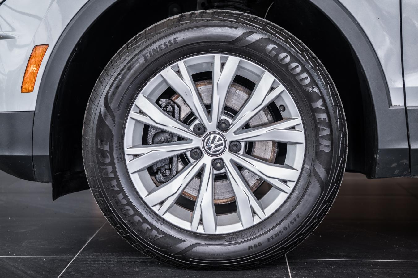 2021 Volkswagen Tiguan - Image 5