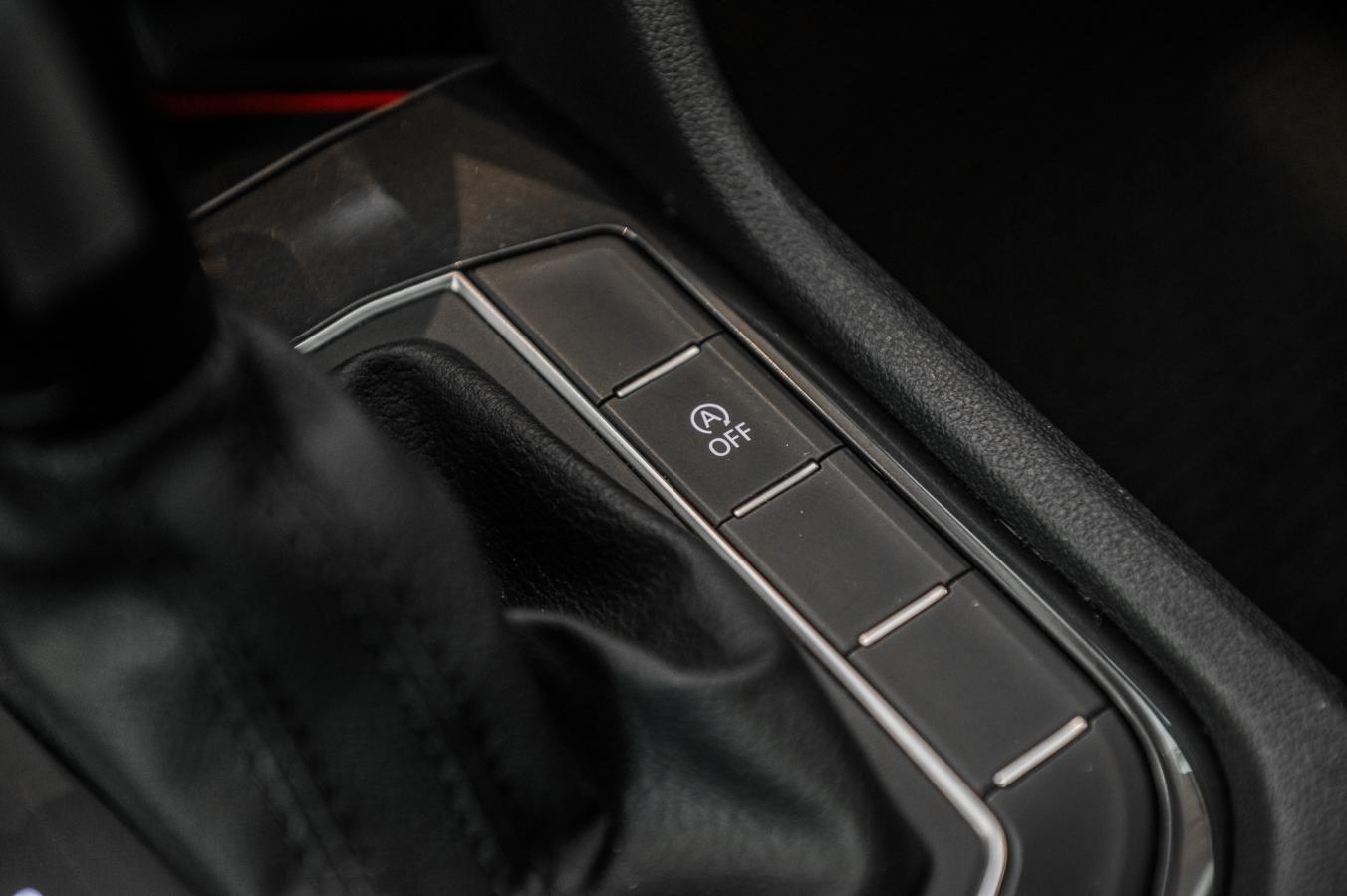 2021 Volkswagen Tiguan - Image 22