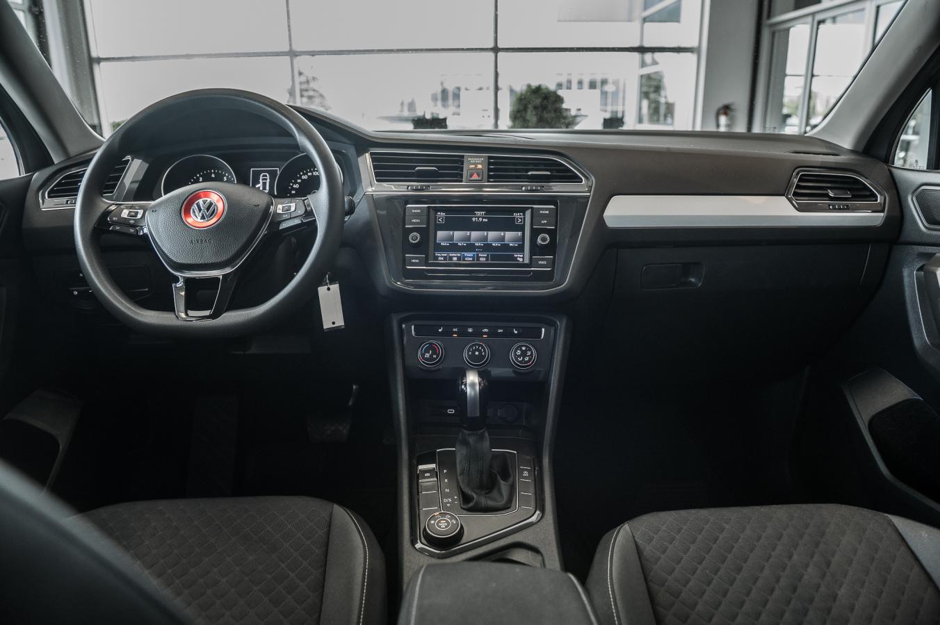 2021 Volkswagen Tiguan - Image 24