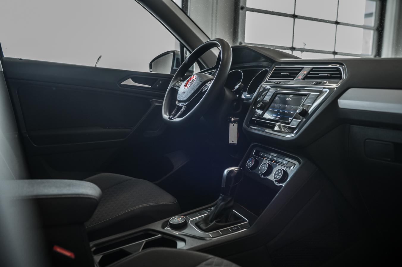 2021 Volkswagen Tiguan - Image 27