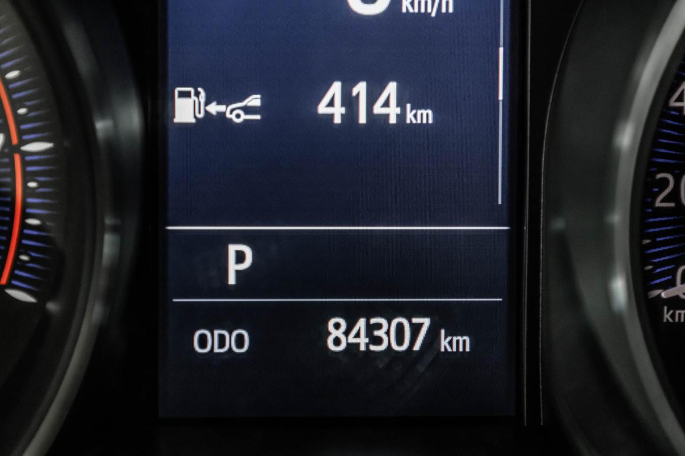 2022 Toyota C-HR - Image 17