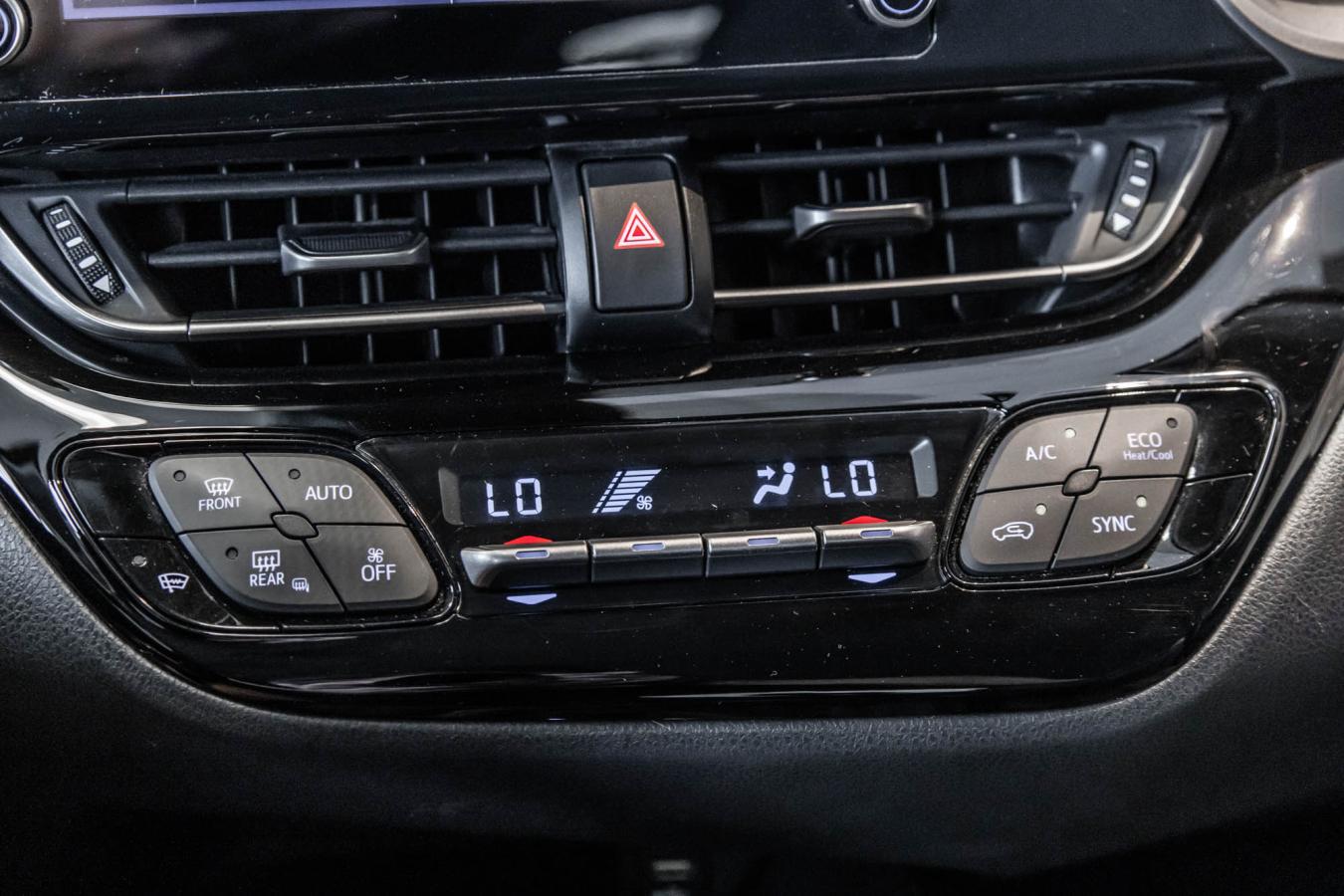 2022 Toyota C-HR - Image 21