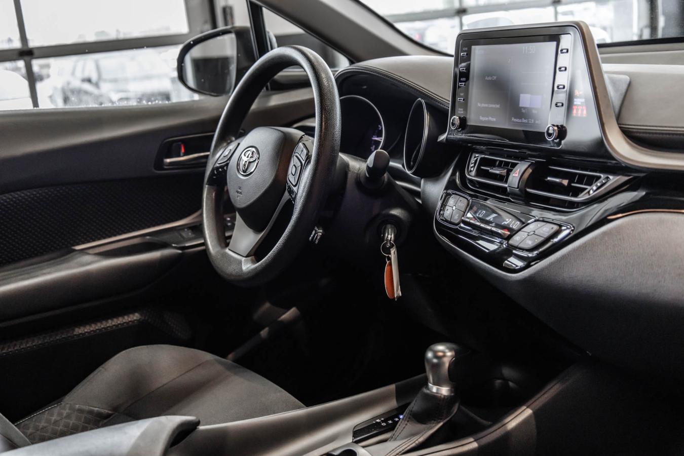 2022 Toyota C-HR - Image 29