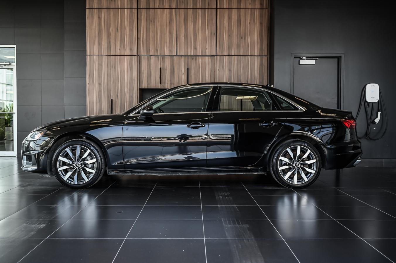 2023 Audi A4 - Image 5