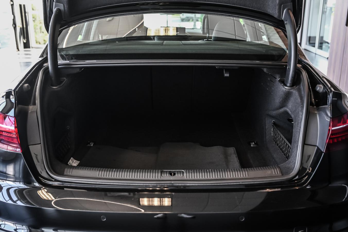 2023 Audi A4 - Image 9