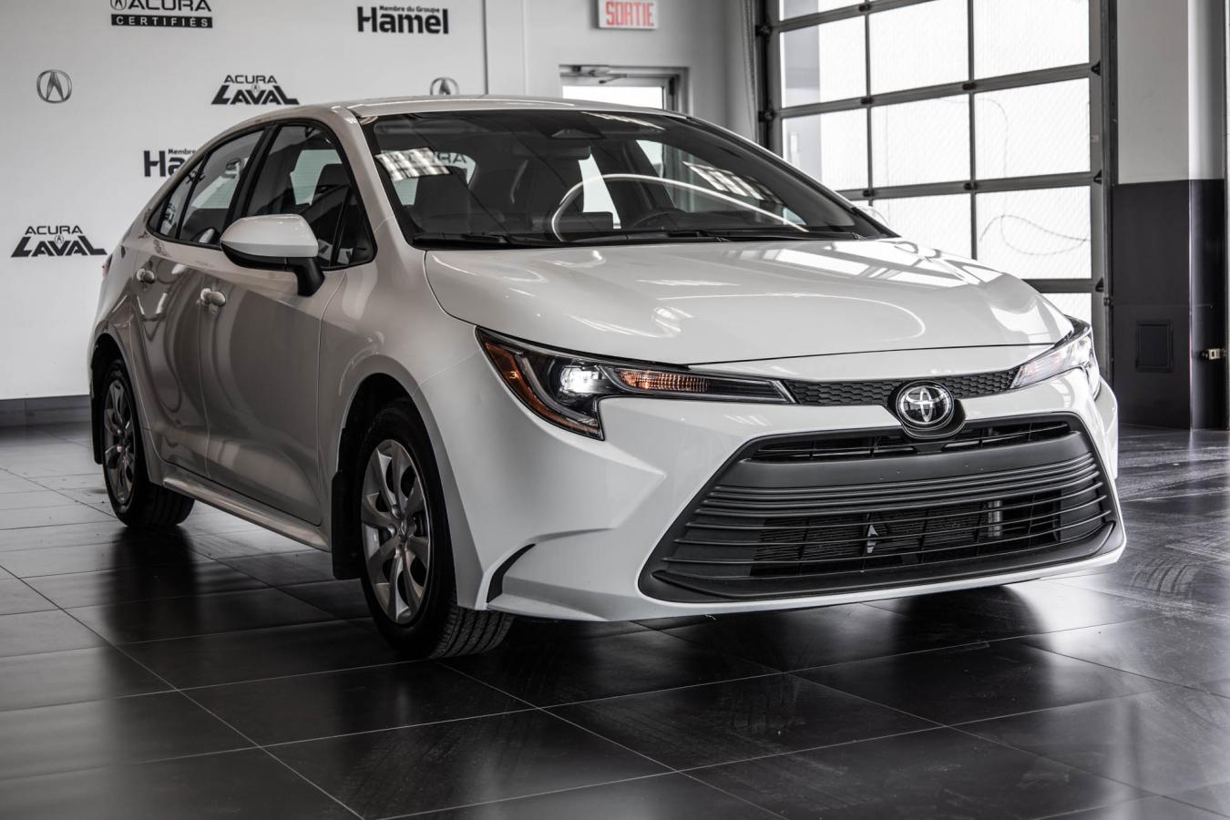 2023 Toyota Corolla - Image 3