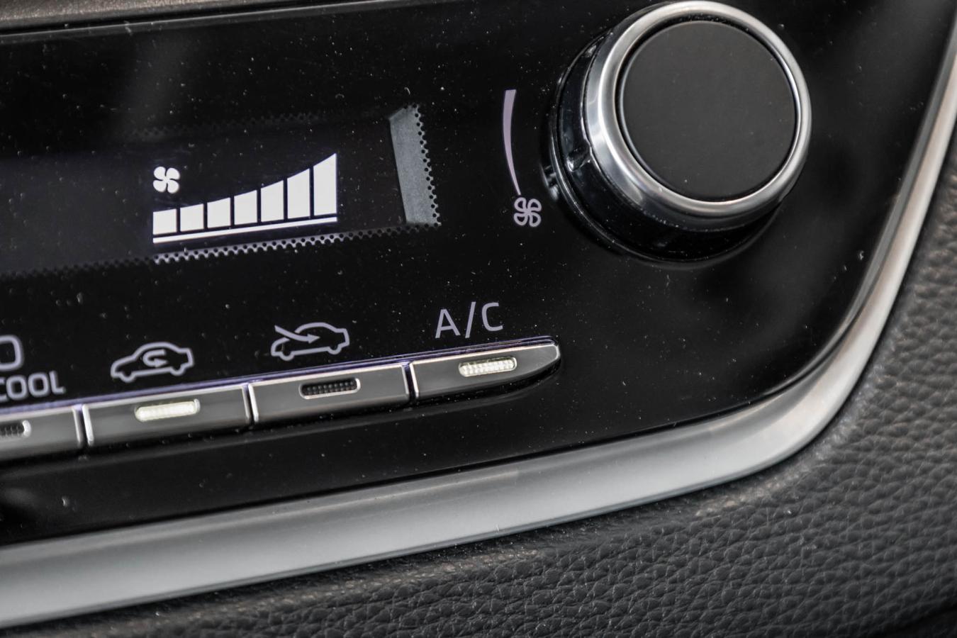 2023 Toyota Corolla - Image 22