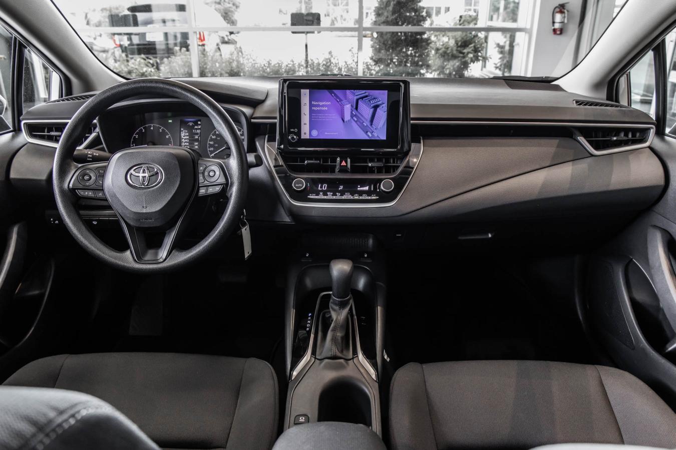 2023 Toyota Corolla - Image 28