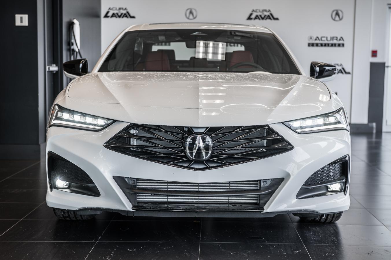 2025 Acura TLX - Image 2