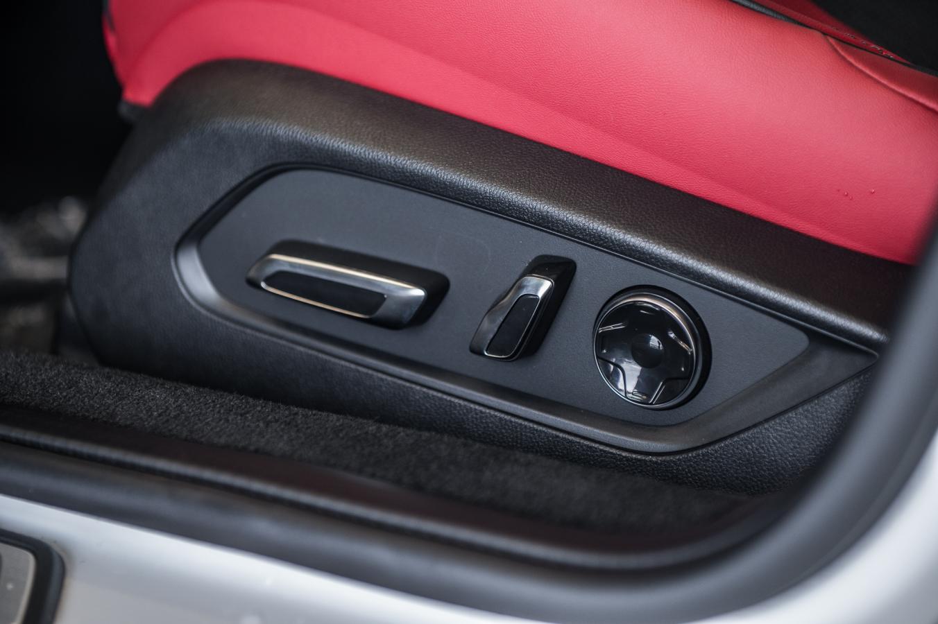 2025 Acura TLX - Image 13