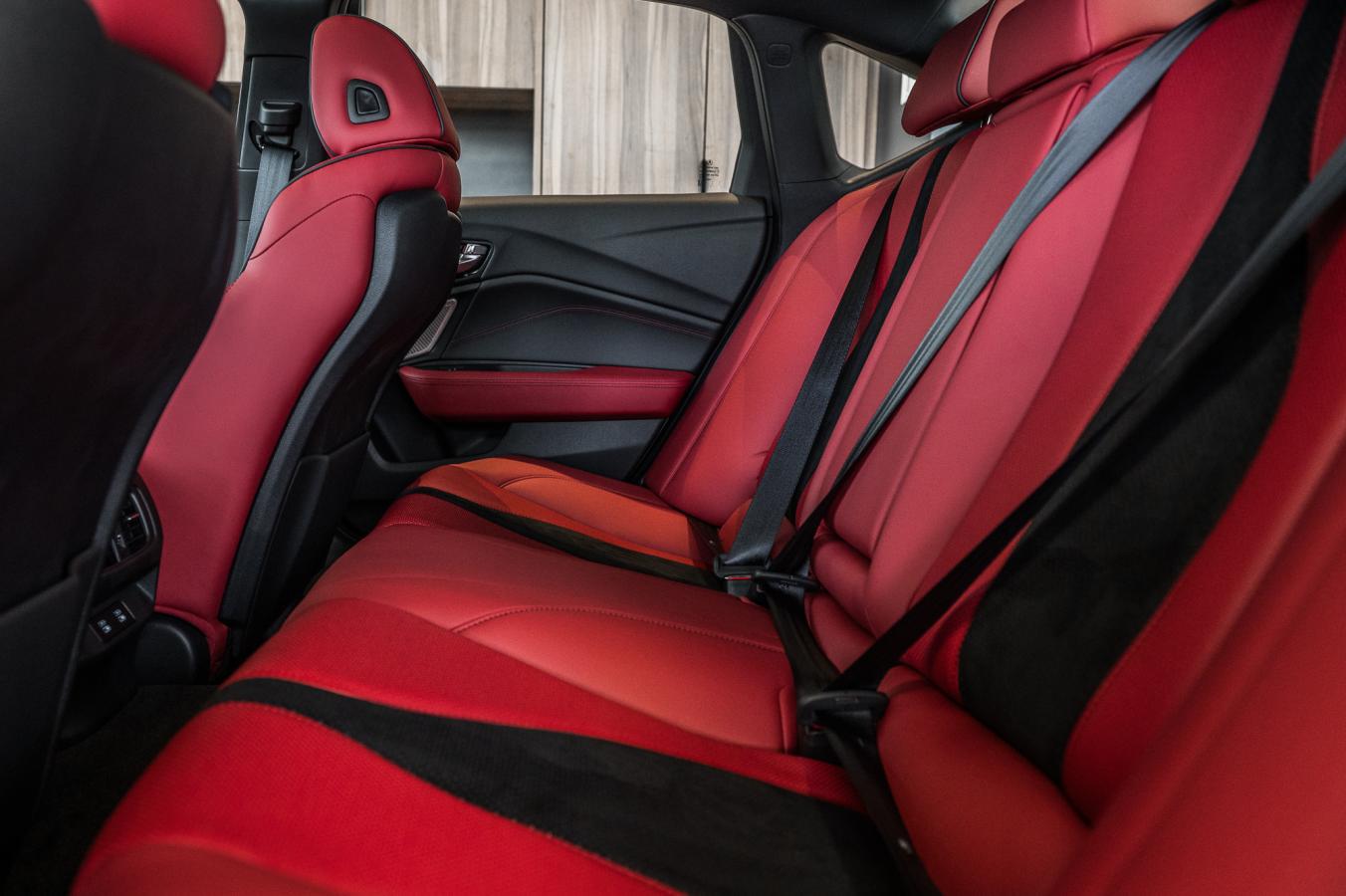 2025 Acura TLX - Image 26