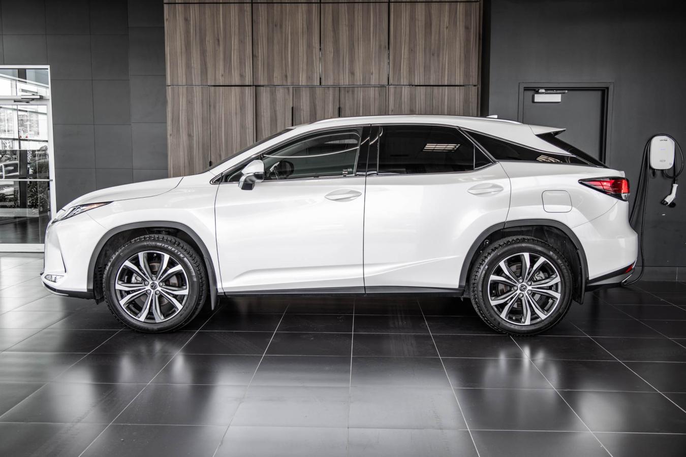 2020 Lexus RX 350 - Image 6