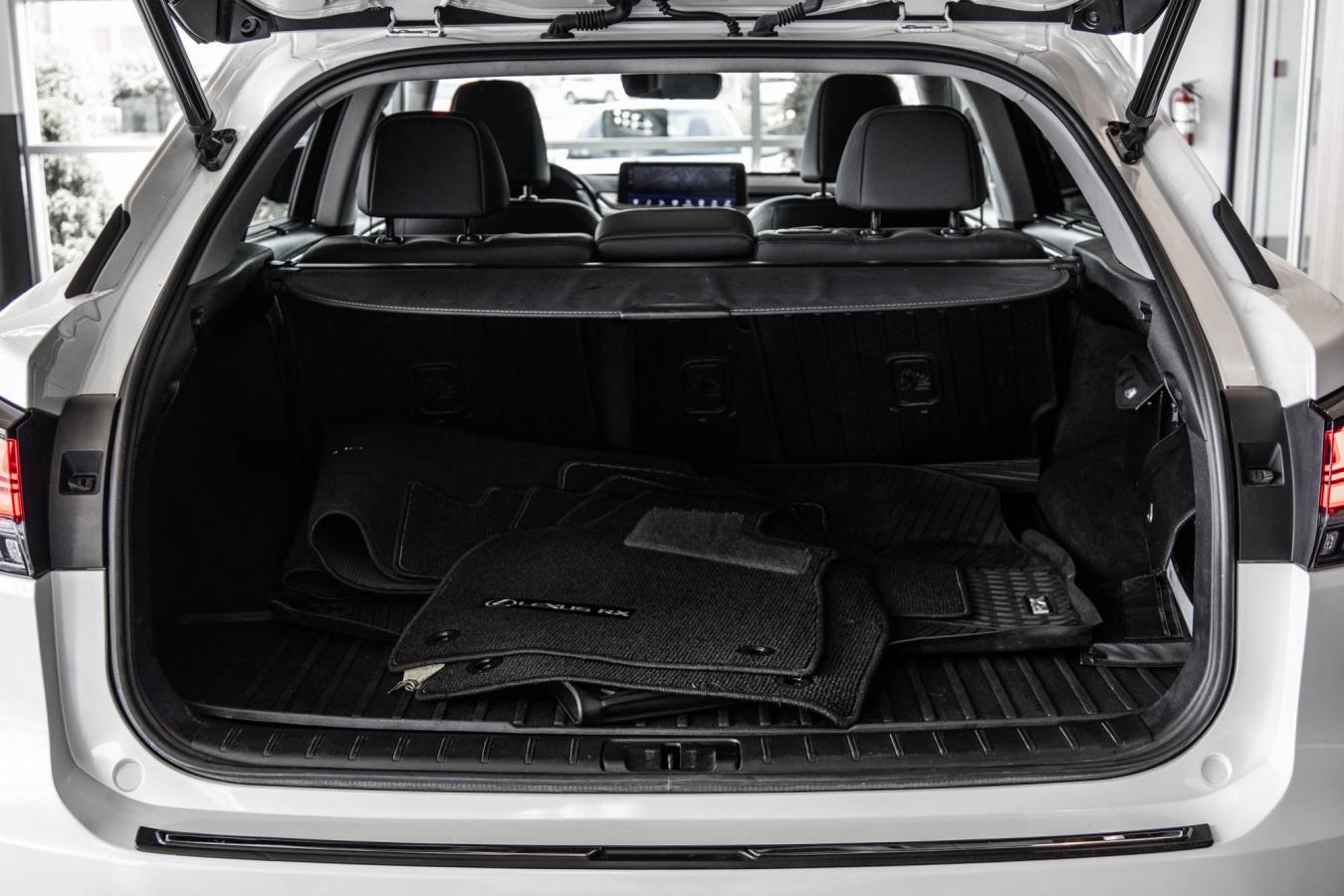 2020 Lexus RX 350 - Image 11