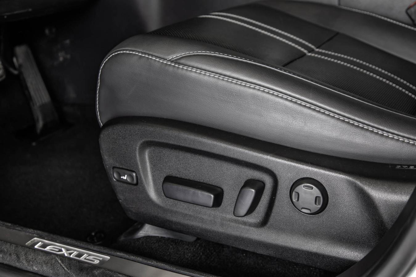 2020 Lexus RX 350 - Image 14