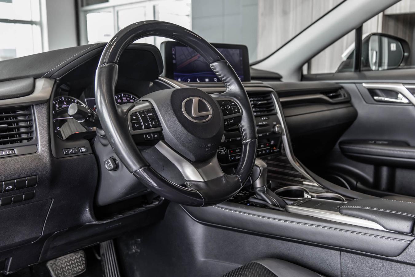 2020 Lexus RX 350 - Image 16