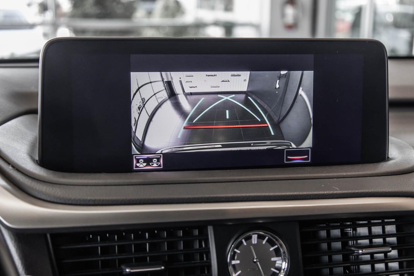 2020 Lexus RX 350 - Image 29