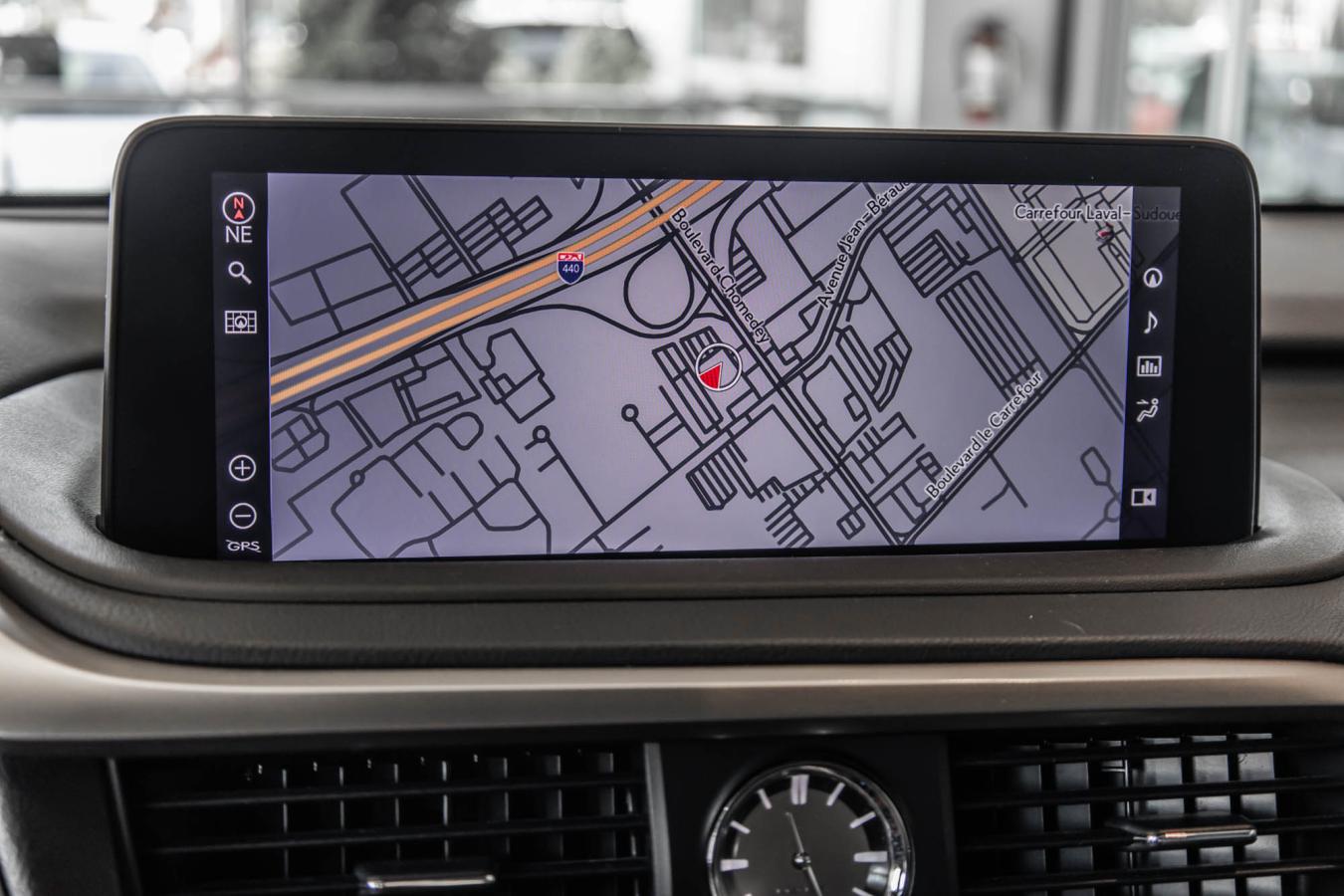 2020 Lexus RX 350 - Image 30