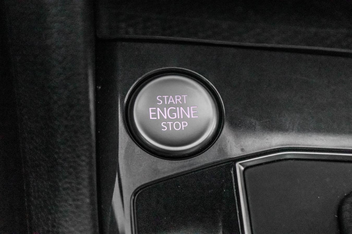 2021 Volkswagen Tiguan - Image 20